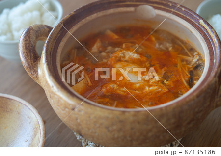 酸辣湯（サンラータン、スーラータン） 87135186