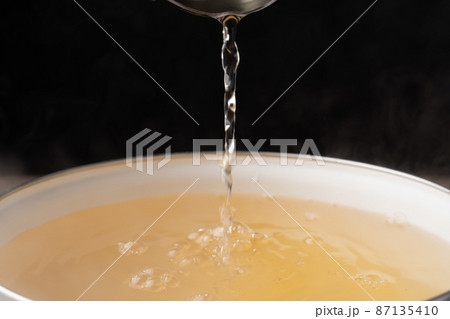出汁 出汁 87135410