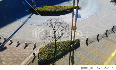 埼玉県川口市のJR東日本の川口駅とその周辺の風景（2022年2月撮影） 87135717