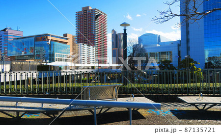 埼玉県川口市のJR東日本の川口駅とその周辺の風景(2022年2月撮影) 埼玉県川口市のJR東日本の川口駅とその周辺の風景(2022年2月撮影) 87135721