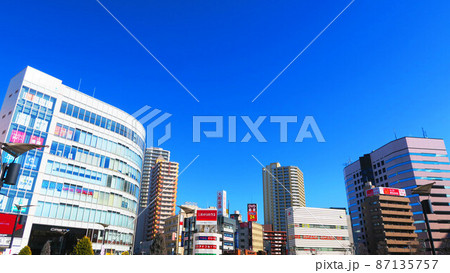 埼玉県川口市のJR東日本の川口駅とその周辺の風景（2022年2月撮影） 87135757
