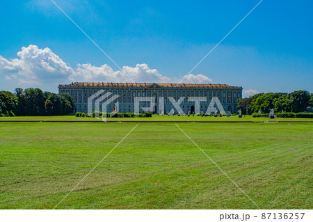 ミラノ　カゼルタ宮殿 87136257