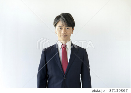50代のビジネスマン  ポートレート　撮影協力「LINK FOREST」 87139367