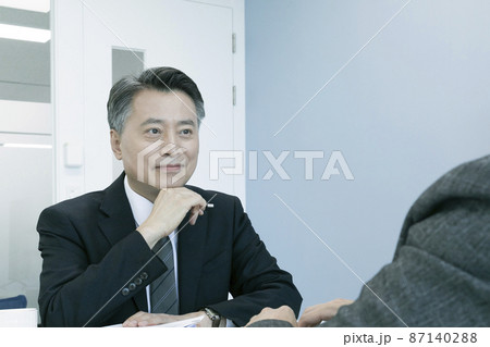 business concept asian korean old and young two men, different generations male man boss and employee concept, smiling 87140288