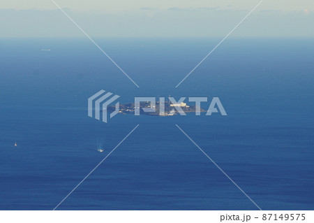 十国峠姫の沢公園展望台からの初島 十国峠姫の沢公園展望台からの初島 87149575