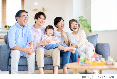 三世代団欒イメージ 三世代団欒イメージ 87151320