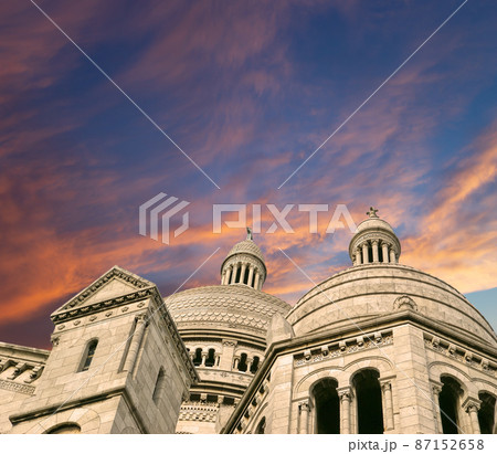 Basilica of the Sacred Heart of Paris, commonly known as Sacre-Coeur Basilica, located in the Montmartre district of Paris, France 87152658