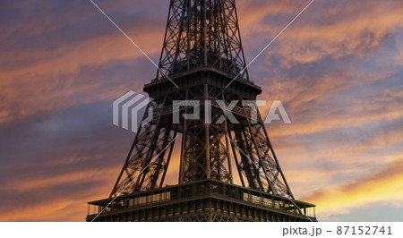 Eiffel Tower (contour) in Paris, France (against the background of a beautiful sky) Eiffel Tower (contour) in Paris, France (against the background of a beautiful sky) 87152741