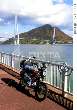 大三島の道の駅より多々羅大橋や生口島を望む 大三島の道の駅より多々羅大橋や生口島を望む 87162351