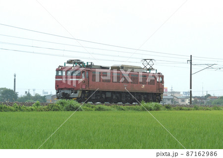 北陸本線　野々市－松任　JR貨物　EF81-30（富山） 87162986