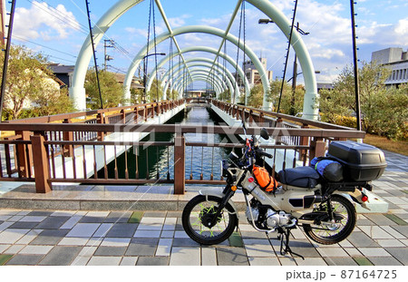 小豆島にある世界一狭い海峡 土渕海峡 87164725