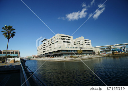 新山下運河沿い 87165359