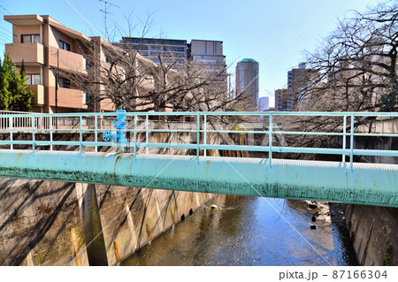 曙橋／神田川より下流方向を望む(東京都豊島区)【2022.2】 87166304