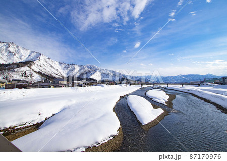 魚野川と坂戸山 魚野川と坂戸山 87170976