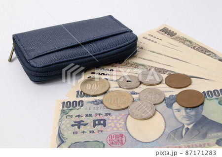 お金、紙幣、硬貨、財布、お財布、円、マネー、現金、経済、日本円、キャッシュ、通貨、お札、ビジネス 87171283