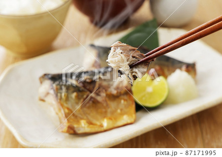 焼いた塩鯖 87171995