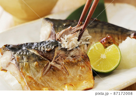 焼いた塩鯖 87172008