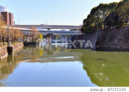 竹橋、首都高速竹橋JCT方面を望む(東京都千代田区)【2022.2】 87172150