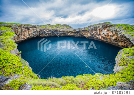 沖縄県宮古島　通り池 87185592