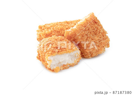 割ったクリームコロッケの断面【チラシ用素材】 87187380
