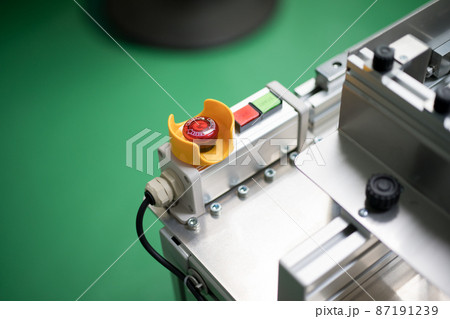 非常停止スイッチの取り付け 87191239