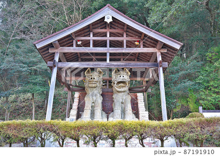 【世界一の美濃焼こま犬】 岐阜県瑞浪市陶町大川 【世界一の美濃焼こま犬】 岐阜県瑞浪市陶町大川 87191910