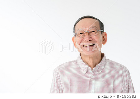シニア男性　ポートレート 87195582