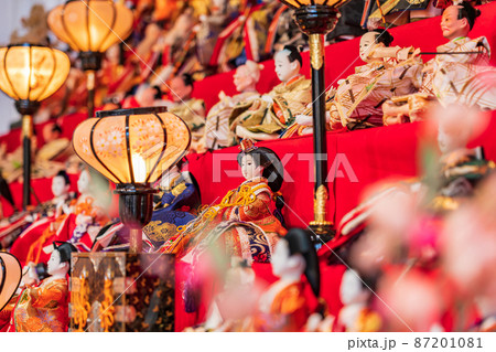 春のすいとぴあ江南、13段のひな飾り〈愛知県江南市〉 87201081