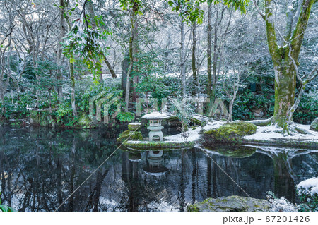 雪の岐阜公園〈岐阜県岐阜市〉 雪の岐阜公園〈岐阜県岐阜市〉 87201426