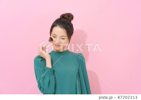 20代女性ポートレート　メイク 87202313