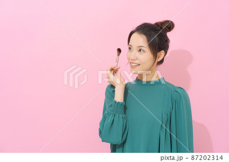 20代女性ポートレート メイク 20代女性ポートレート メイク 87202314