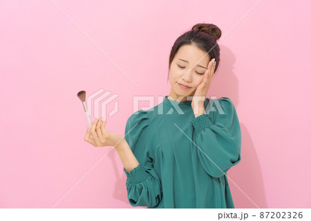 20代女性ポートレート　メイク 87202326