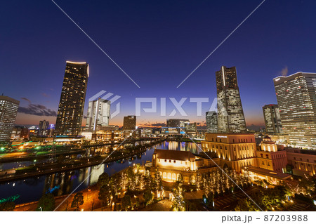 横浜・みなとみらいの夕景 横浜・みなとみらいの夕景 87203988