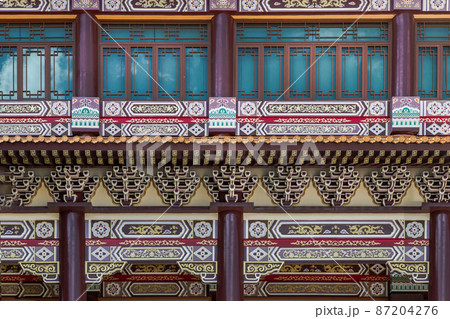 Architecture of Taiwanese style at Fo Guang San Temple. 87204276