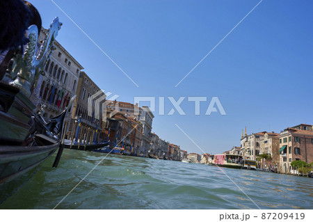 イタリア　ベネチア　海上　街中 87209419