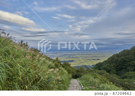 弥彦山　夕暮れ 87209662