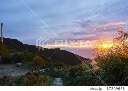 弥彦山 夕暮れ 弥彦山 夕暮れ 87209668