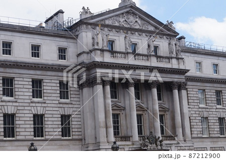 イングランド ロンドン ストランド･ストリートの建物 87212900