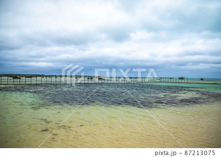 宮古島　 佐和田の浜の風景 87213075