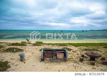 宮古島　 佐和田の浜の風景 87213079