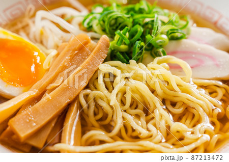 醤油ラーメン 醤油ラーメン 87213472