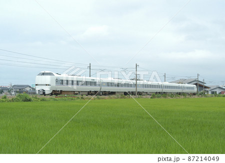 北陸本線　野々市－松任　JR西日本　683系　S11編成（金沢）　加越 87214049