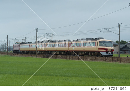 北陸本線 加賀笠間-美川 JR西日本 EF81-48(敦賀)+485系(金沢) 北陸本線 加賀笠間-美川 JR西日本 EF81-48(敦賀)+485系(金沢) 87214062