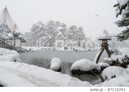 兼六園 灯籠 2022年2月撮影 兼六園 灯籠 2022年2月撮影 87216261