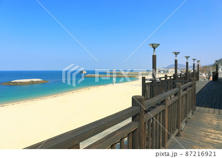 【愛媛県】晴天下のふたみシーサイド公園 87216921