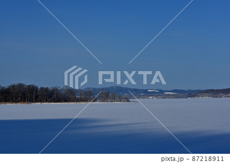 冬の網走湖 87218911