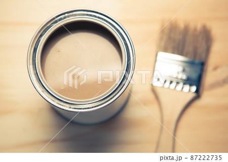brown paint can and brush brown paint can and brush 87222735