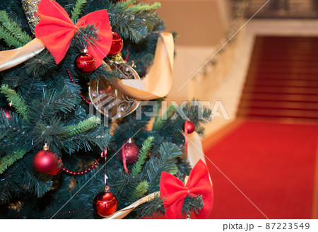 Christmas tree with staircase 87223549