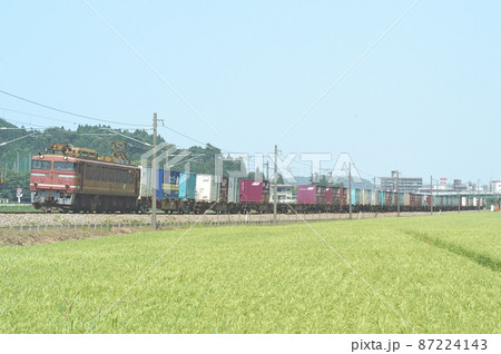 北陸本線 大聖寺-牛ノ谷 JR貨物 EF81-28(富山) 北陸本線 大聖寺-牛ノ谷 JR貨物 EF81-28(富山) 87224143