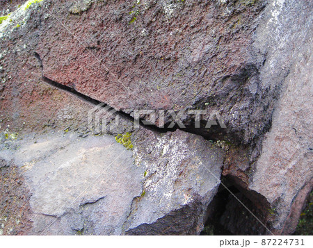 長野県嬬恋村・浅間山の鬼押出し 87224731